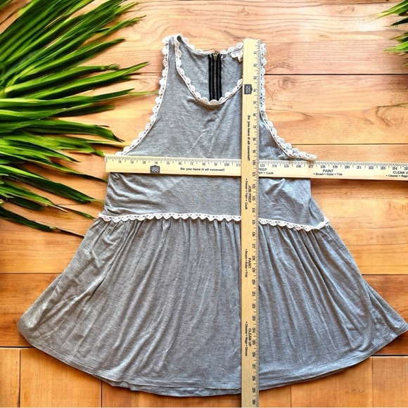POL Gray Sleeveless Babydoll Tunic Top with Crochet Trim – Size M - Picture 7 of 11